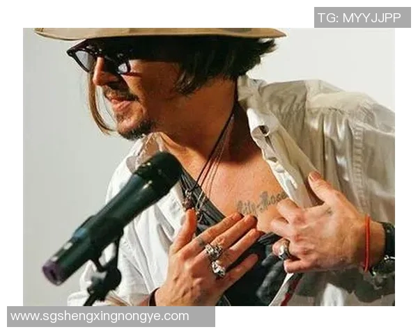 足球明星身上的纹身背后故事揭秘与意义探讨 足球明星身上的纹身背后故事揭秘与意义探讨