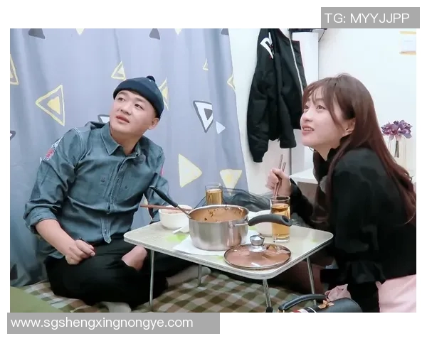 情人节特别策划足球明星与爱侣的浪漫故事与甜蜜瞬间