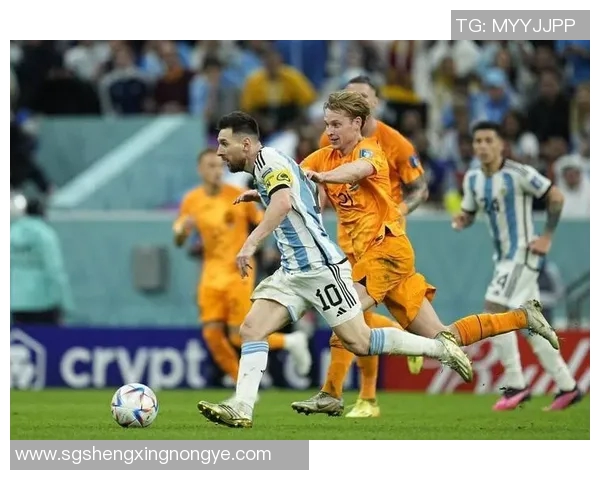 世界杯足球明星个人相片展示各国球员风采与荣耀瞬间的精彩合集